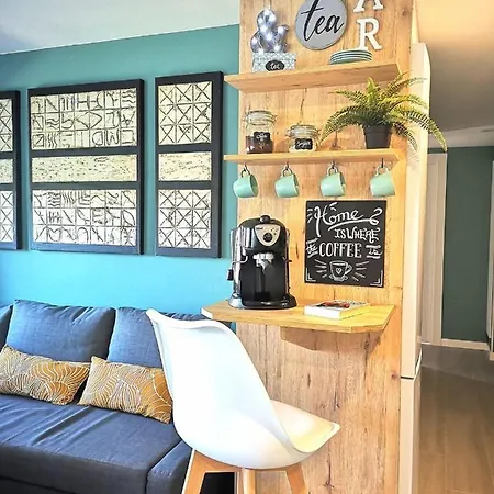 La Balconada De La Aljaferia Con Parking Privado アパート サラゴサ