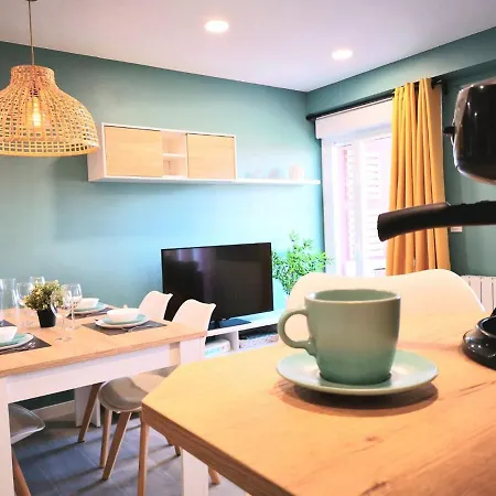 アパート La Balconada De La Aljaferia Con Parking Privado サラゴサ