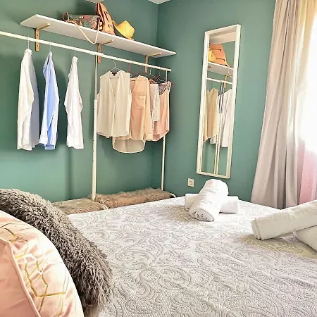 La Balconada De La Aljaferia Con Parking Privado アパート サラゴサ